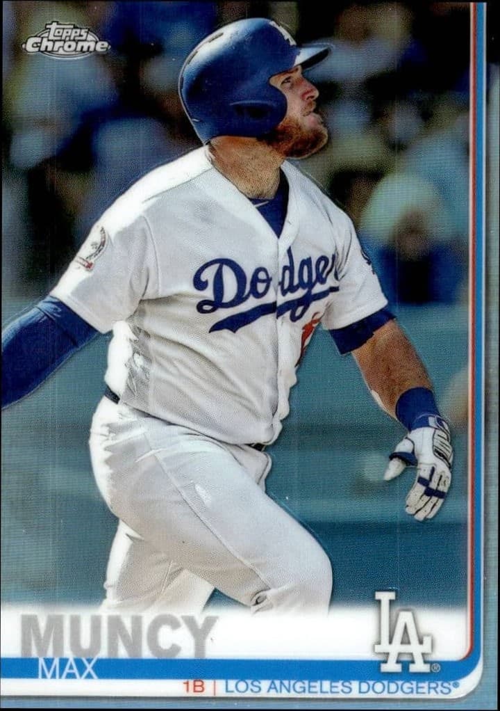 2019 Topps Chrome Max Muncy #658 trading card