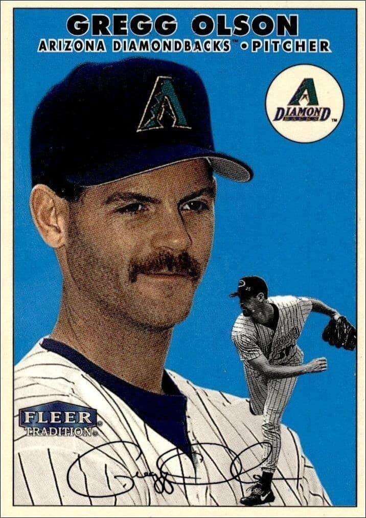 2000 Fleer Tradition Glossy Gregg Olson #397 trading card