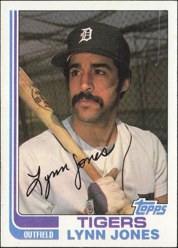 1982 Topps Lynn Jones #64 trading card