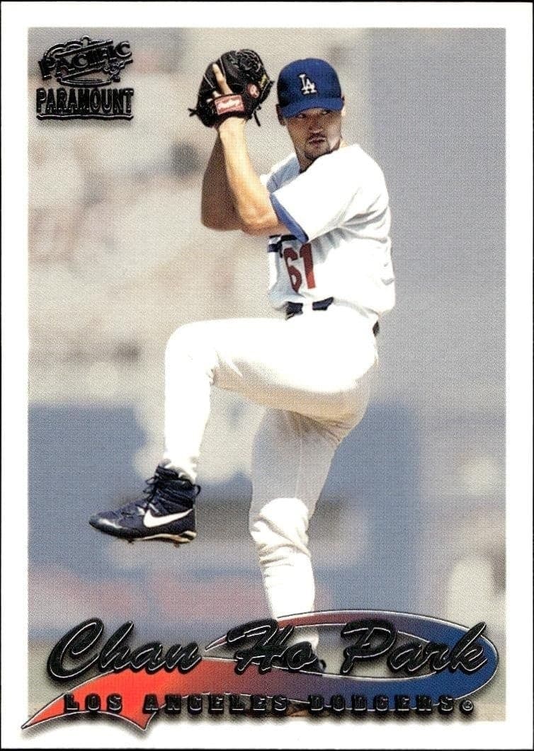 1999 Pacific Paramount Chan Ho Park #120 trading card