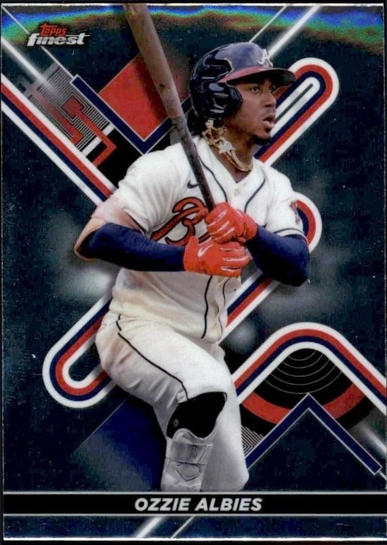 2022 Topps Finest Ozzie Albies #32 trading card
