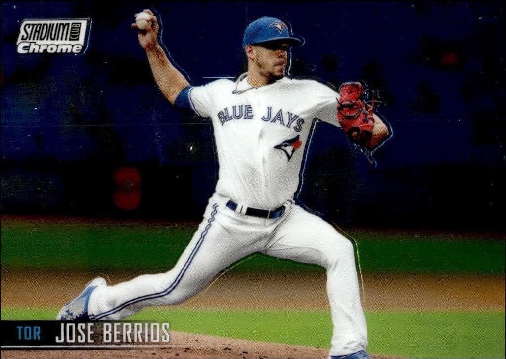 2021 Topps Stadium Club Chrome José Berríos #244 trading card