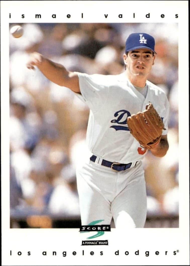 1997 Pinnacle Score Ismael Valdes #16 baseball trading card front