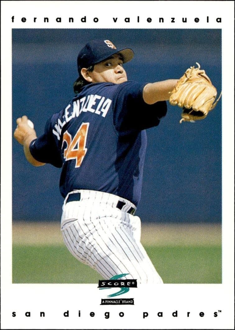 1997 Pinnacle Score Fernando Valenzuela #272 baseball trading card front