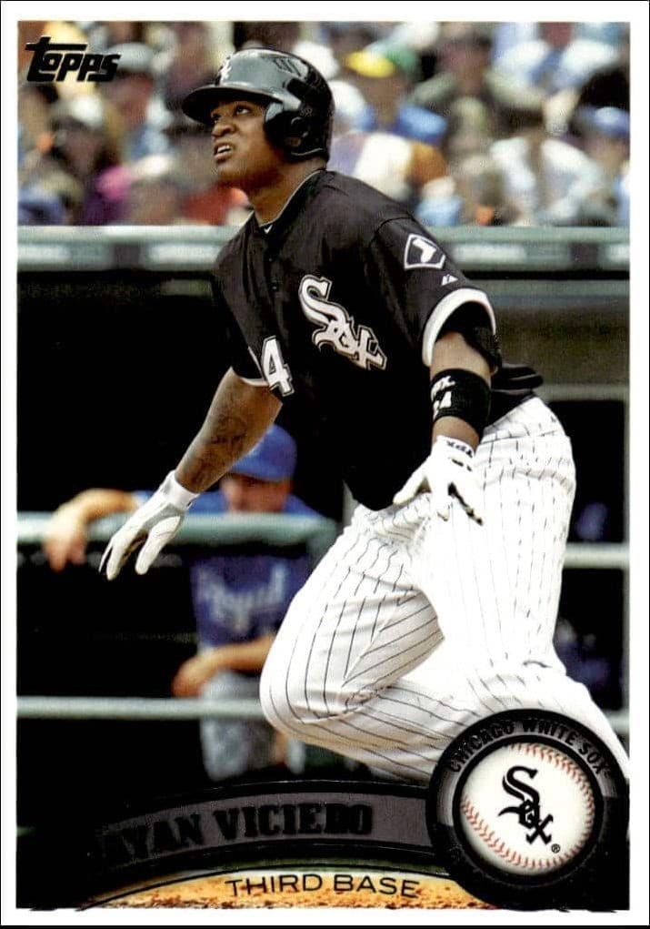 2011 Topps Series 2 Dayan Viciedo #592 trading card