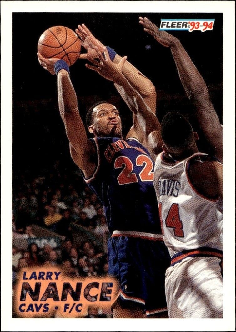1993-94 Fleer Larry Nance #38 trading card