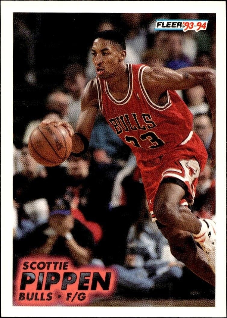 1993-94 Fleer Scottie Pippen #32 basketball trading card front