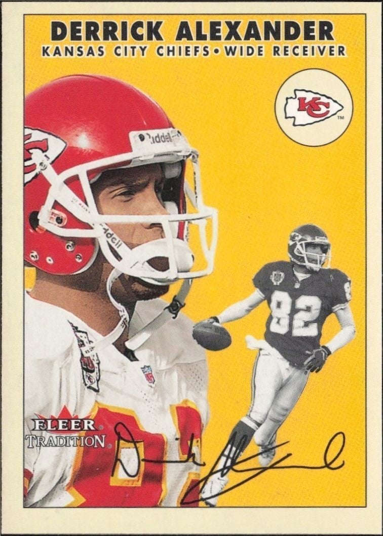 Derrick Alexander 2000 Fleer Tradition Glossy #135 Football Trading Card - Front 2000 Fleer Tradition Glossy Derrick Alexander #135 football trading card front