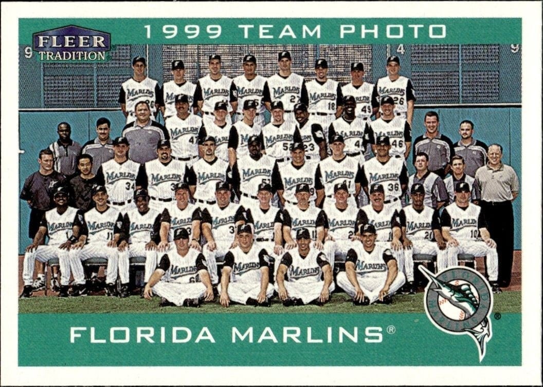 Florida Marlins 2000 Fleer Tradition Glossy #401 Baseball Trading Card - Front 2000 Fleer Tradition Glossy Florida Marlins #401 baseball trading card front
