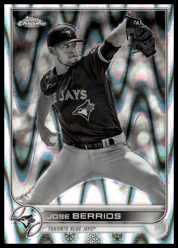 2022 Topps Chrome José Berríos #104 trading card