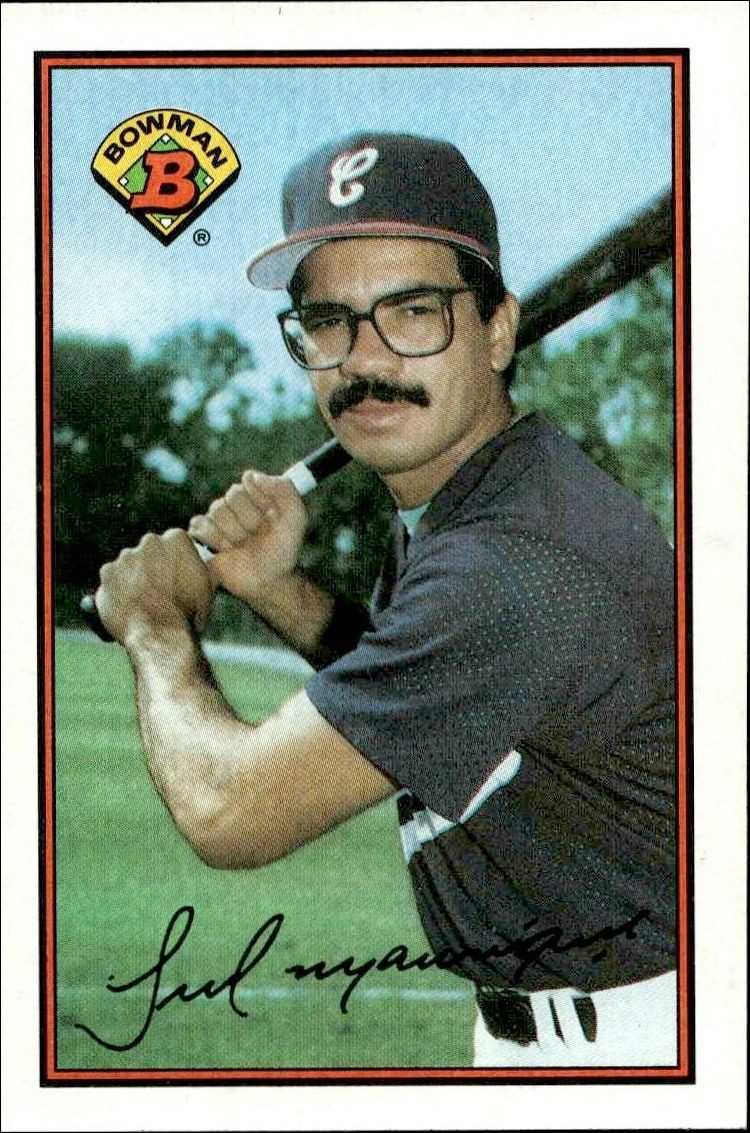 1989 Bowman Fred Manrique #66 baseball trading card front