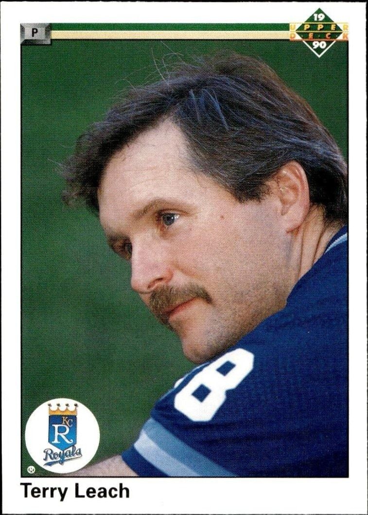 1990 Upper-Deck Low Number Terry Leach #642 trading card