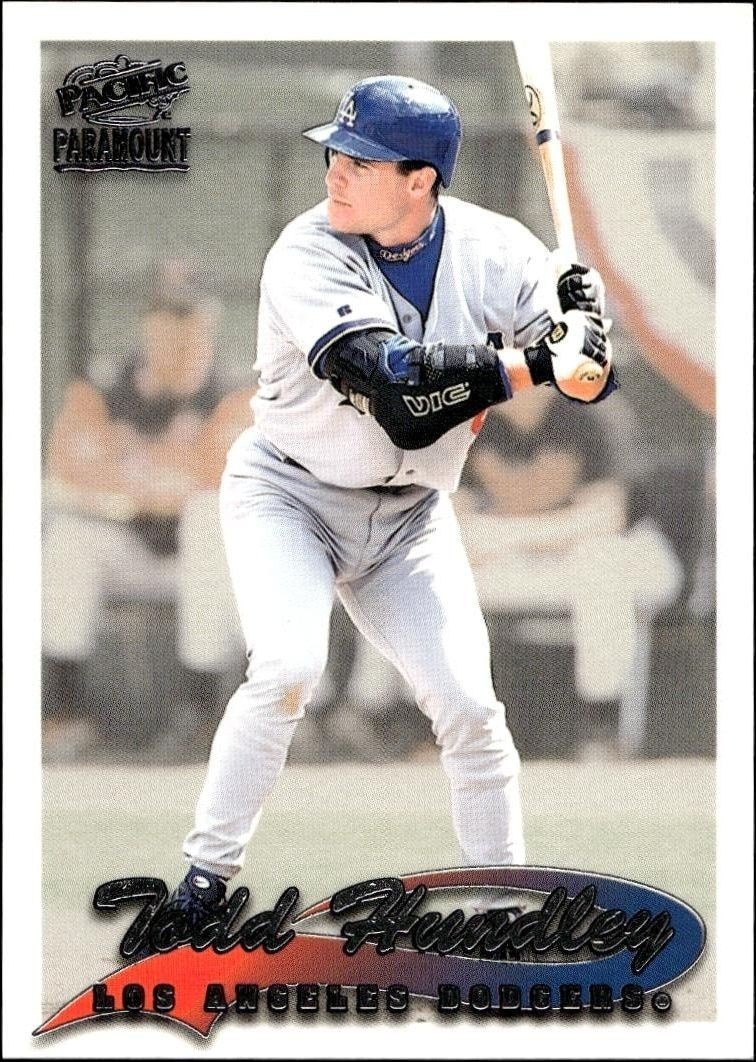 1999 Pacific Paramount Todd Hundley #117 trading card