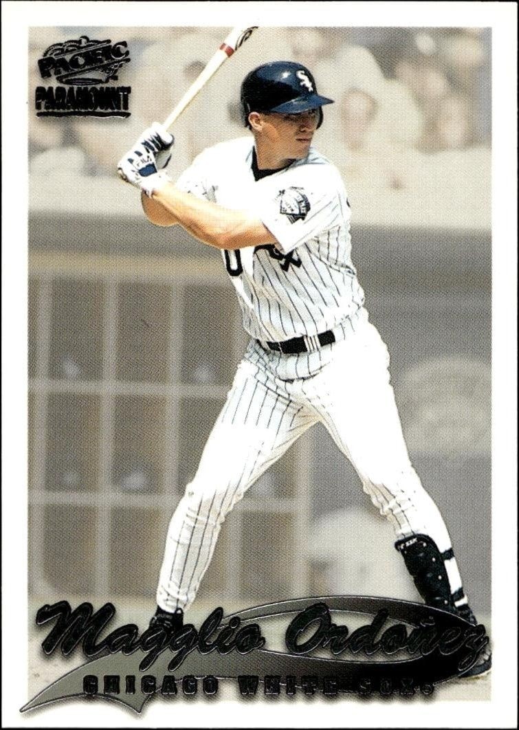 1999 Pacific Paramount Magglio Ordonez #59 trading card