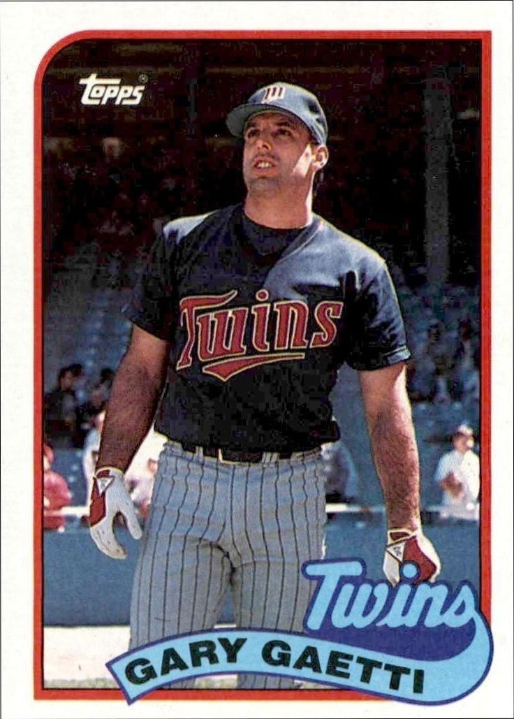 1989 Topps Gary Gaetti #220 trading card